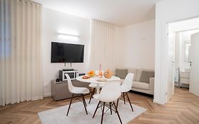 Iseo Lake - Free Wi-Fi And Private Parking Included